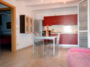 Confortevole soggiorno con cucina a vista