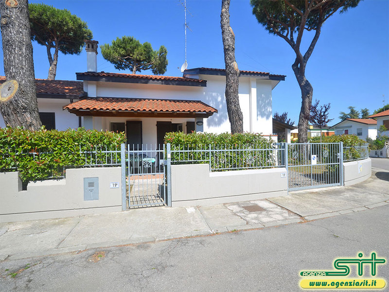 ECUADOR 19/B: rent new detached house with garden in Adriatic coast